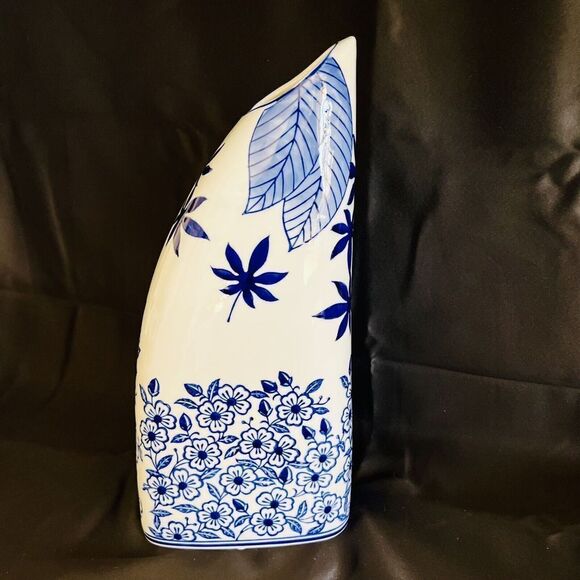 14.5” Tall Blue White Chinoiserie Floral Flower Leaf Porcelain Vase Unique Form